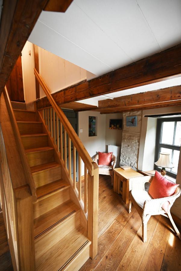 The White Cottage B&B Saint Teath Exteriör bild