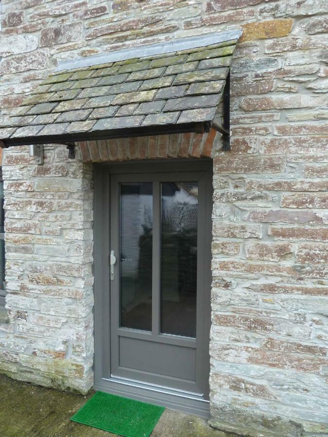 The White Cottage B&B Saint Teath Exteriör bild