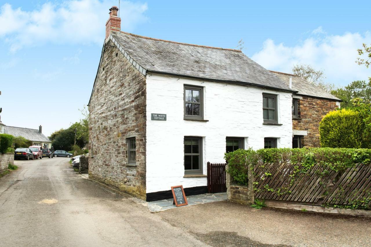The White Cottage B&B Saint Teath Exteriör bild